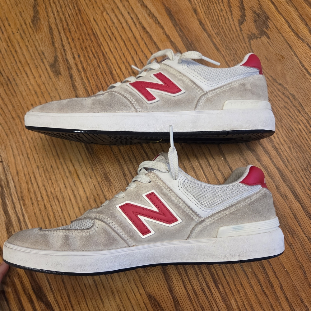 New Balance Light Gray and Red Athletic Shoes Retro - Picture 6 of 9